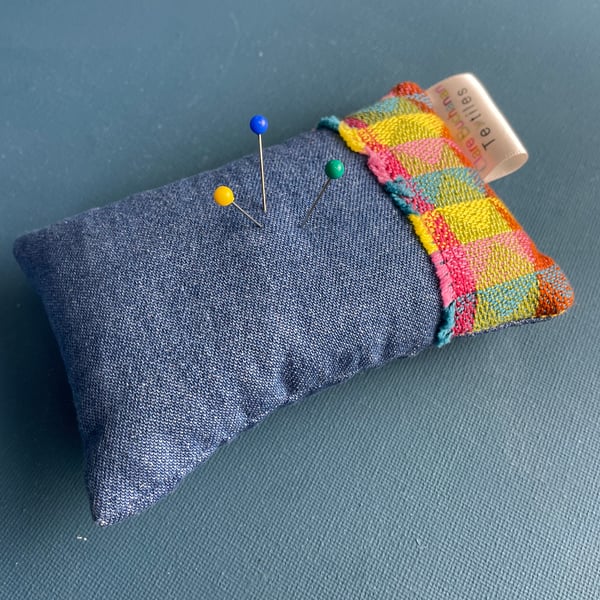 Pin Cushion design 8