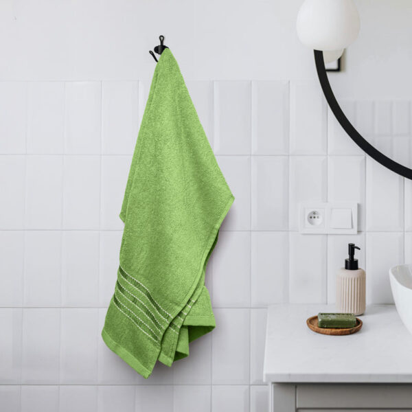 Micro Cotton LuxeDry Comfort Solid Bath Towel - Green