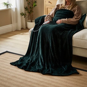 Amelia Cable Electric Throw Amelia Cable Electric Throw