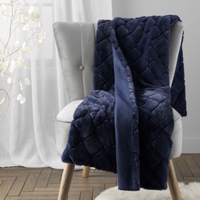 Catherine Lansfield Cosy Diamond 130cm x 170cm Throw