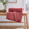 Leila Leaf Fleece Throw 130x170cm Leila Leaf Fleece Throw 130x170cm